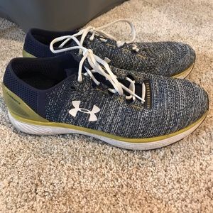 Under Armour size 11 mens shoe.  Notre dame colors